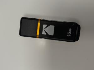 CS1777/2025 Black USB pen drive